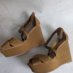Women's Tan Wedge Sandals